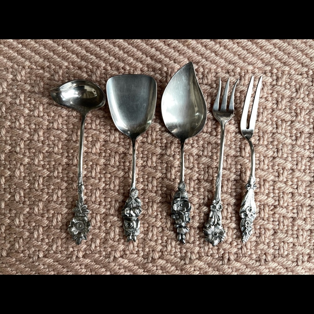 Set o 5  REED & BARTON SILVERPLATE CONDIMINT UTENSILS